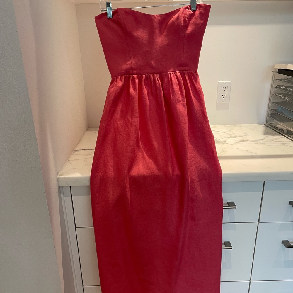 Reformation Coral Linen Strapless Dress. size 8